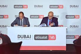 دبي للتطوير تتعاقد مع "اتصالات" لتتولى تاسيس النظم الذكية بمشروعاتها بالعاصمة الإدارية